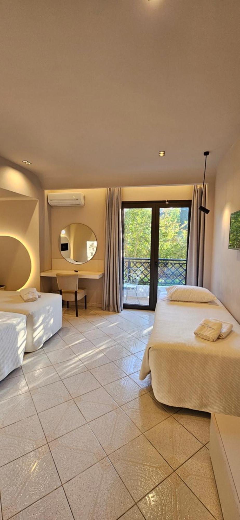 Olympic Village Hotel & Spa Ancient Olympia Room photo