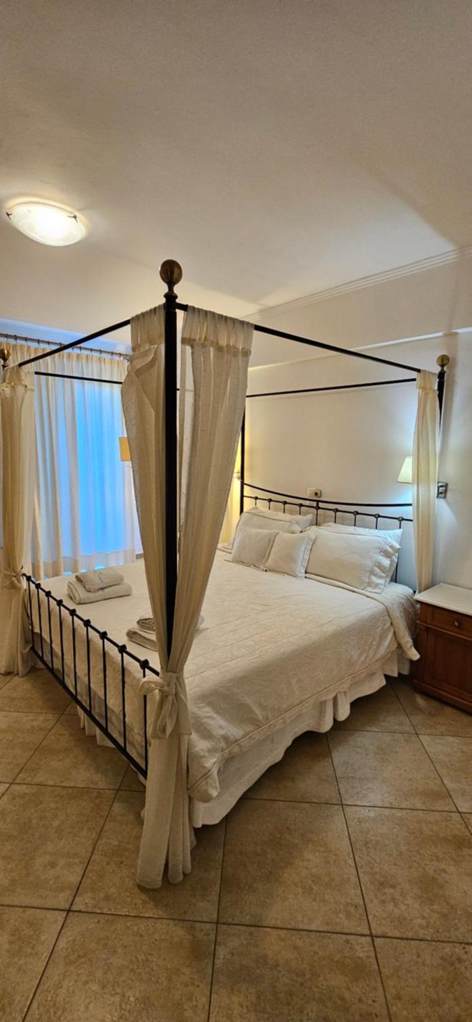 Olympic Village Hotel & Spa Ancient Olympia Room photo