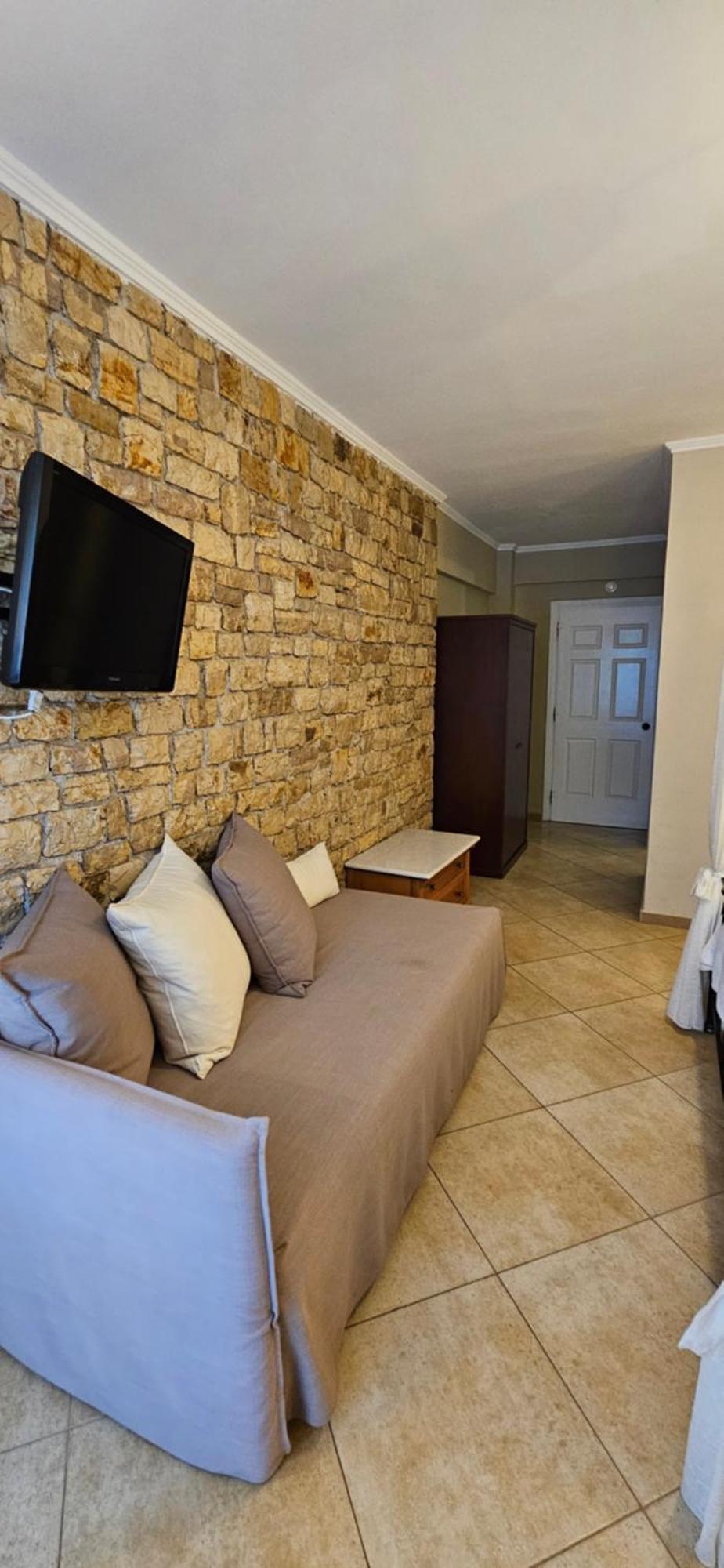 Olympic Village Hotel & Spa Ancient Olympia Room photo